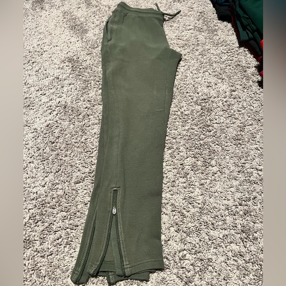 Gymshark True Knit Joggers (S) - Picture 2 of 2